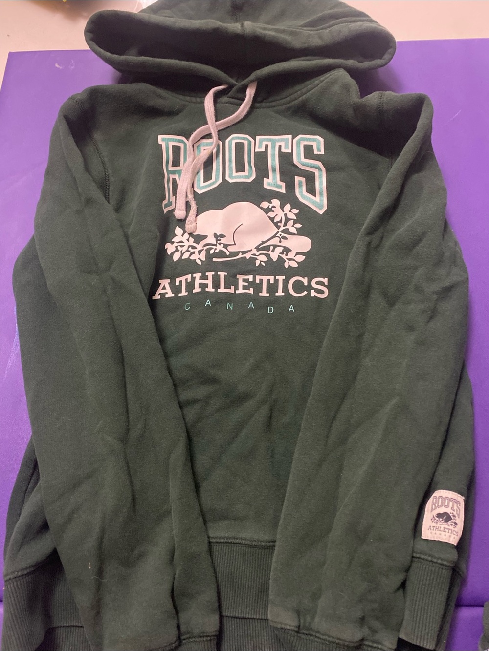 ROOTS ALL NEED TO GO !!! all sweaters and pants fit M or oversized, 37 AL20$ EA